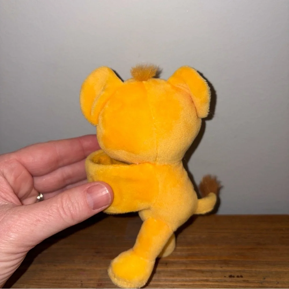 Disney Simba Cutie Cuff Series 2 Plush Bracelet Toy The Lion King BullsiToy